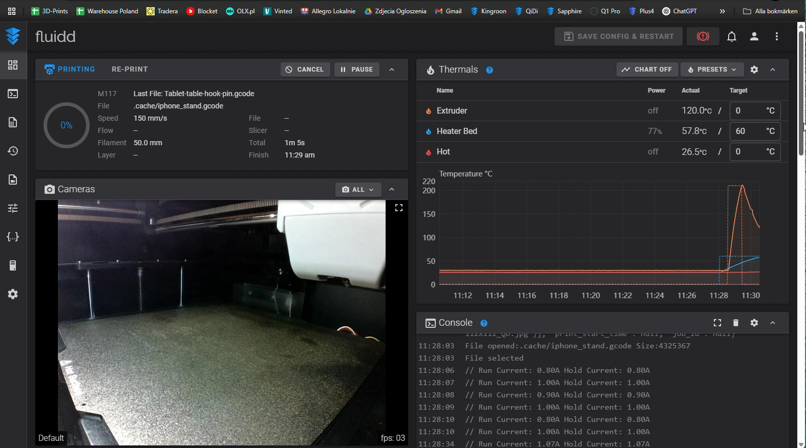 QIDI Q1 Pro remote control dashboard showing camera, temperature graph and printer controls
